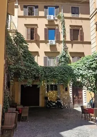 Pantheon Boutique